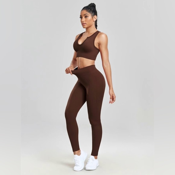 NWOT 2 Piece Brown Ribbed Workout Set - Picture 4 of 9
